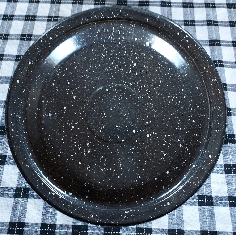 Vintage Style Black Speckled Stock Pot with Lid 6 Quart